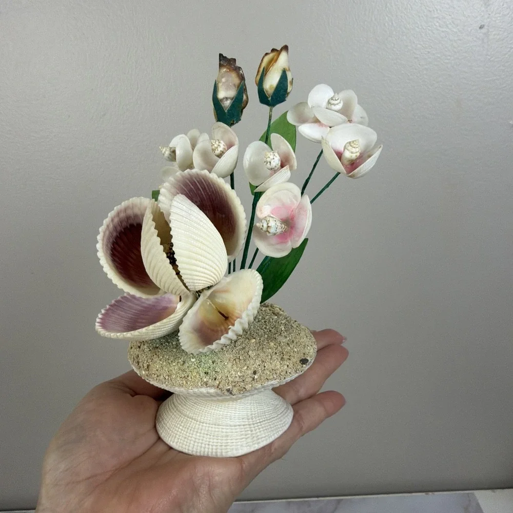 Vintage Sea Shell Floral Bouquet Kitsch Coastal Cottagecore Rare Shell Arrangeme